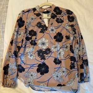 Amanda U floral long sleeve blouse
